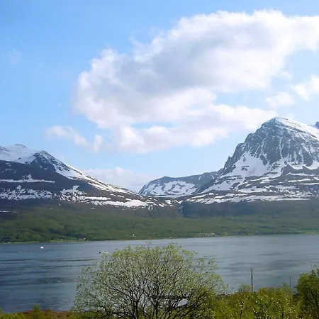 펜션 5 Person In Straumsbukta *