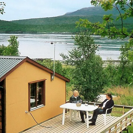 5 Person In Straumsbukta Bakke